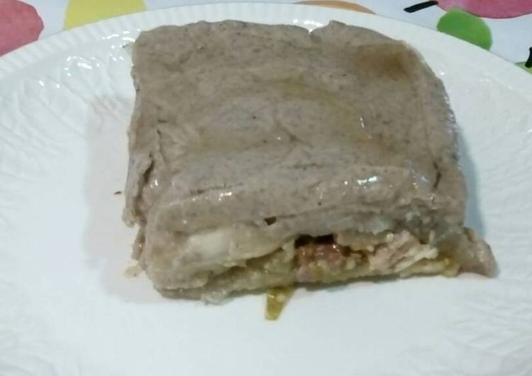 Lasaña de berenjenas con carne y bechamel de setas