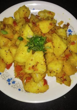 A picture of Masala idli.