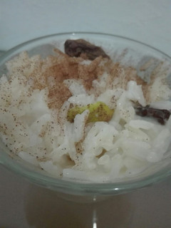 Una foto de Arroz con leche postre fácil y rápido