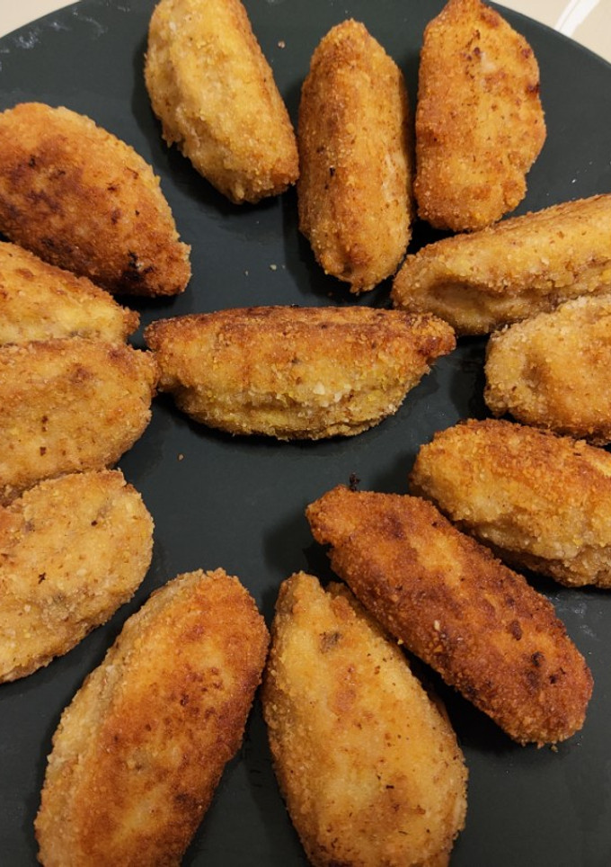 Una foto de Croquetas de pollo (o de lo que te haga feliz)