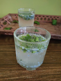 निबू शिकंजी (Nimbu shikanji recipe in Hindi) रेसिपी मुख्य फोटो