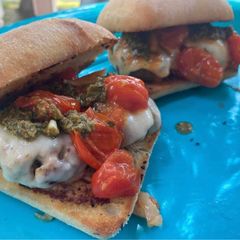 A picture of Smashed Meatball Sandwiches.