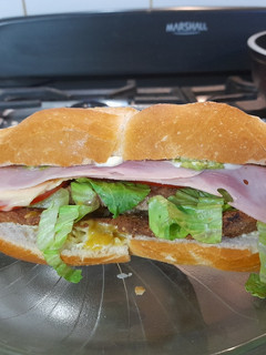 Una foto de Sándwich de milanesas