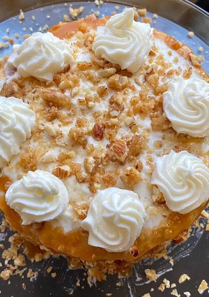 A picture of Eggless Butterscotch Cake.