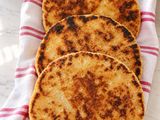 خبز فطير بالسميد