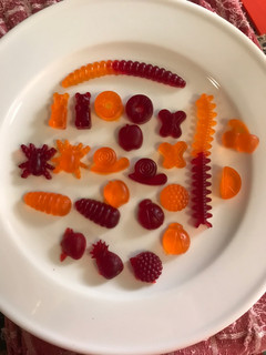 Una foto de Gomitas caseras de jalea sin azúcar