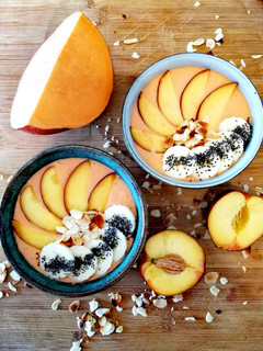 Foto de Smoothie bowl de batata doce e pêssego