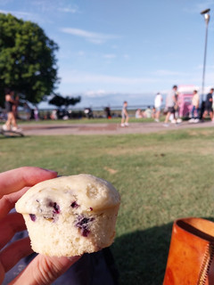 Una foto de Muffins deliciosos con arándanos 😍