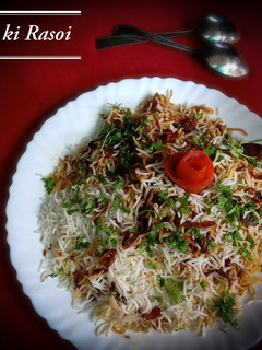 हैदराबादी चिकन बिरयानी (Hyderabadi chicken biryani recipe in Hindi) रेसिपी मुख्य फोटो
