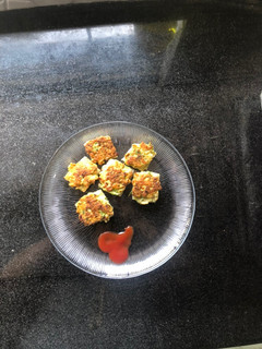 A picture of Bread chicken bites.