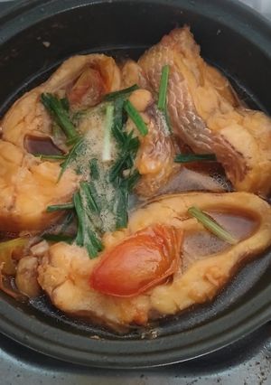 Hình của món CÁ DIÊU HỒNG KHO CÀ với 4 không (k muối tinh luyện, k đường tinh luyện, k nước màu, k nước mắm).