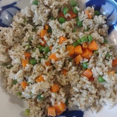 Zaatar rice pilaf A picture of Zaatar rice pilaf.