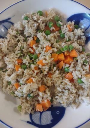 A picture of Zaatar rice pilaf.
