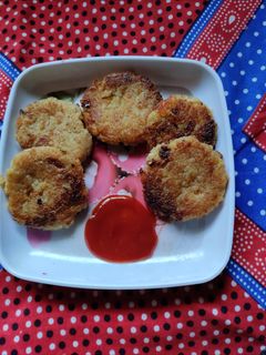 चावल के कटलेट (Chawal ke cutlet recipe in Hindi) रेसिपी मुख्य फोटो