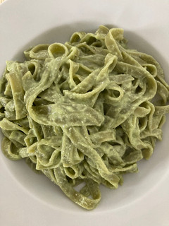 Una foto de Pasta con salsa brócoli