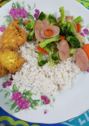 Foto resep Ca Brokoli Wortel Sosis