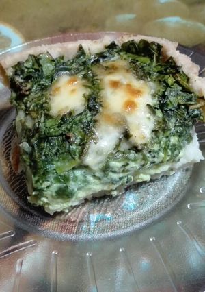 Una foto de Tarta de espinaca y puré