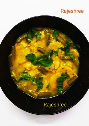 A picture of Guvar Dhokli.