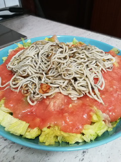 Una foto de Ensalada templada de gulas