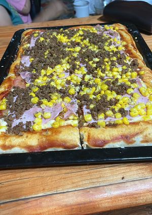 Una foto de Pizza borde de queso