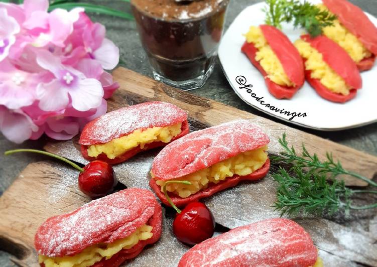 Red Velvet Eclair