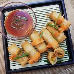 A picture of Chatpate one bite roll.