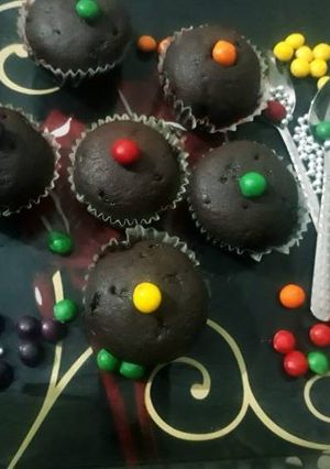 A picture of Eggless chocolate cupcake.
