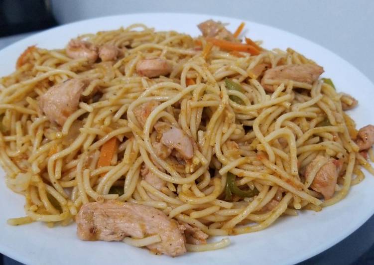 Recipe of Speedy Stir fry chicken spegettis