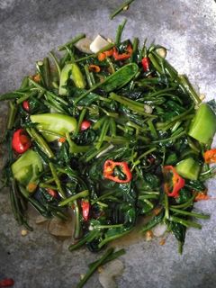 Foto resep Tumis kangkung sederhana🌿