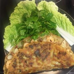 A picture of Vietnamese Shrimp & Mung Bean Crepe.