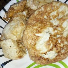 Awara Mai kwai da soyayyen kwai Mai awara Aciki😋 A picture of Awara Mai kwai da soyayyen kwai Mai awara Aciki😋.