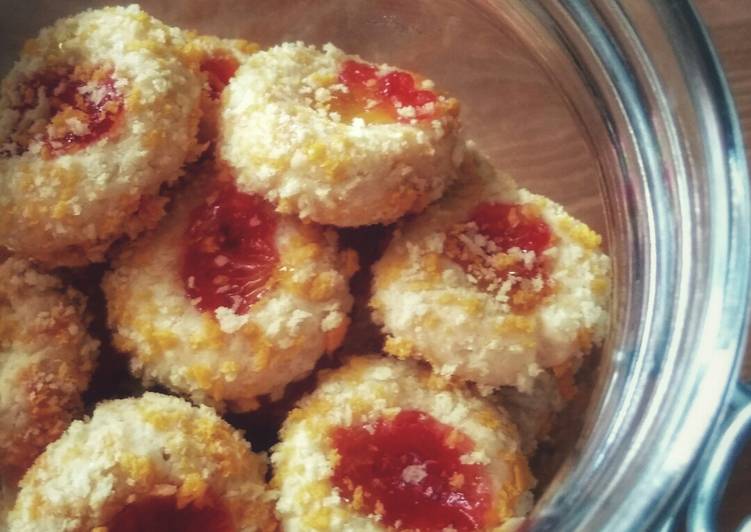 Langkah Mudah untuk Menyiapkan Thumb Print Cookies Ekonomis Tepung Pangko, Menggugah Selera