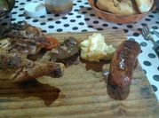 Una foto de pollo al chancho y otras especias