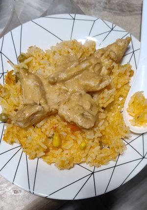 Una foto de Pollo encacahuatado apto Aplv