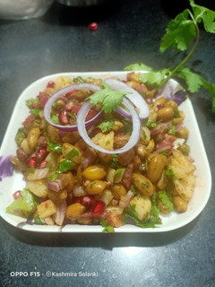 પીનટ સલાડ(peanut salad recipe in gujarati) રેસીપી મુખ્ય ફોટો