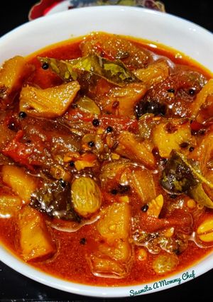 A picture of Pineapple- tomato Khatta meetha.