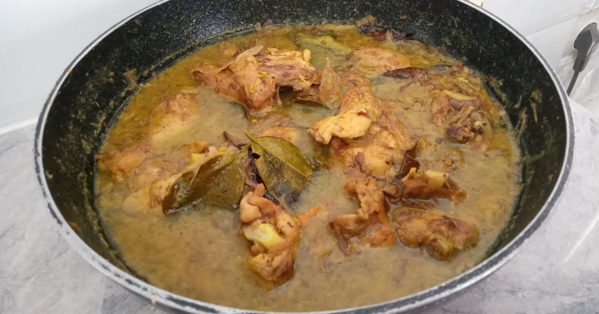 Opor Ayam bunga kecombrang