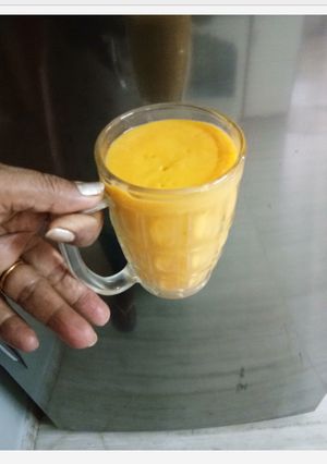 A picture of #Mango shake.
