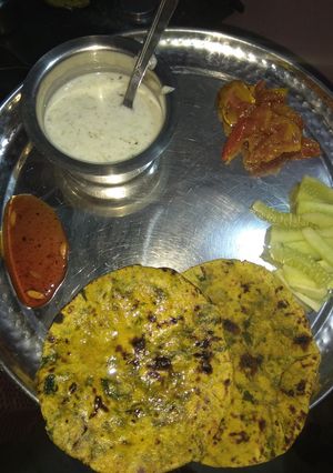 A picture of Methi ke parathe/ dhebhre.