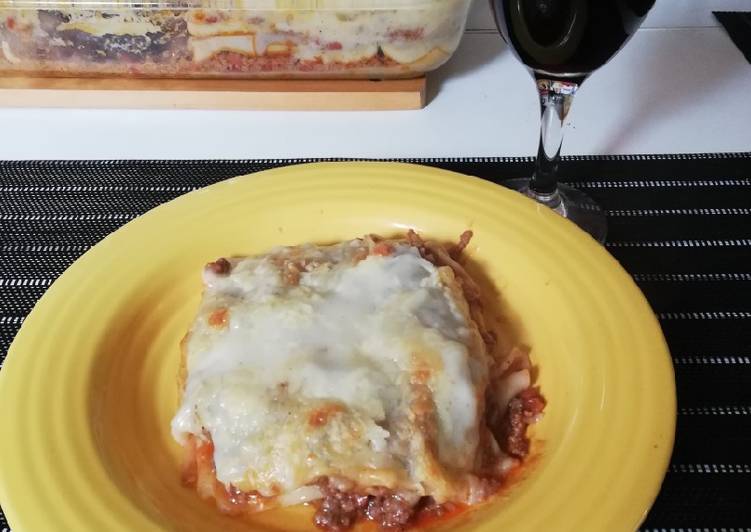 Lasagna dominguera