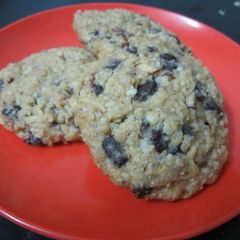 A picture of Oats and Apple cookies.