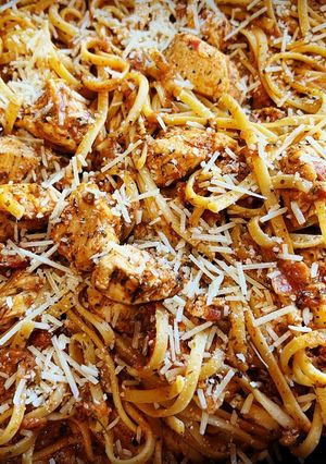 A picture of Creamy Tomato Garlic Butter Chicken Pasta.