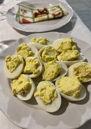 Una foto de Huevos rellenos