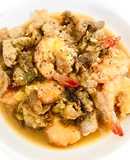 Tôm thịt kho nước dừa