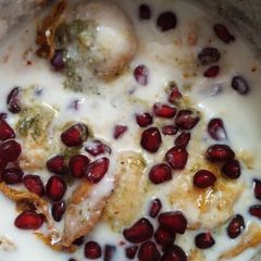 A picture of Dahi Bhalle.