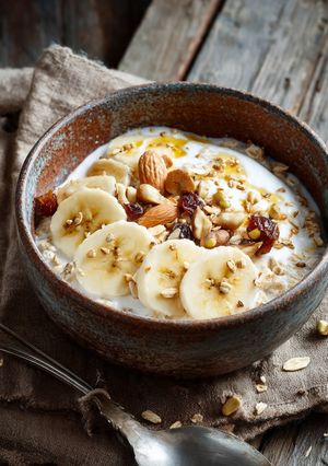 A picture of Banana & Yogurt Porridge for Suhoor 🌙🍌.