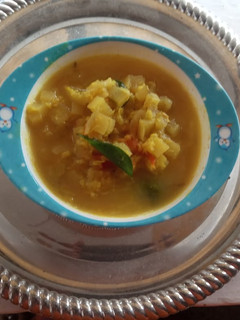 பாசிப்பருப்பு வாழைத்தண்டு கூட்டு (Paasiparuppu vaazhaithandu kootu recipe in tamil) செய்முறை முக்கிய புகைப்படம்