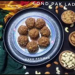 A picture of Gond Pak Ladoo.