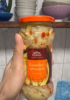 Hình của món Măng muối chua ngọt.
