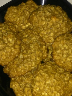 A picture of Oatmeal & Coconut Cookies.